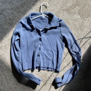 BRANDY MELVILLE collard cropped shirt